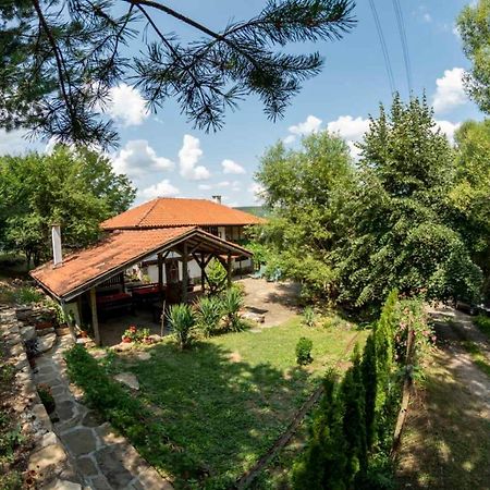 "Суларската Къща" Villa Gabrovo Ngoại thất bức ảnh