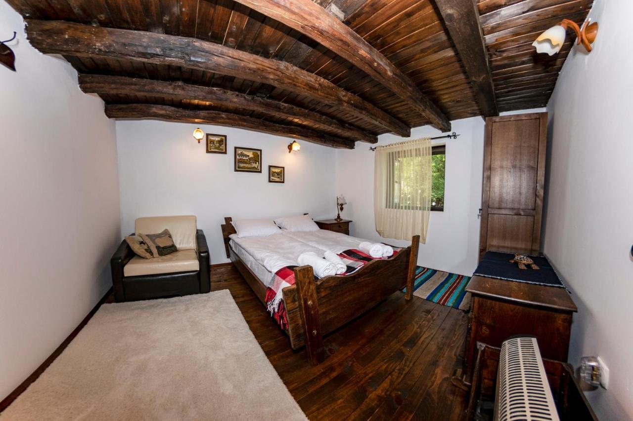 "Суларската Къща" Villa Gabrovo Ngoại thất bức ảnh