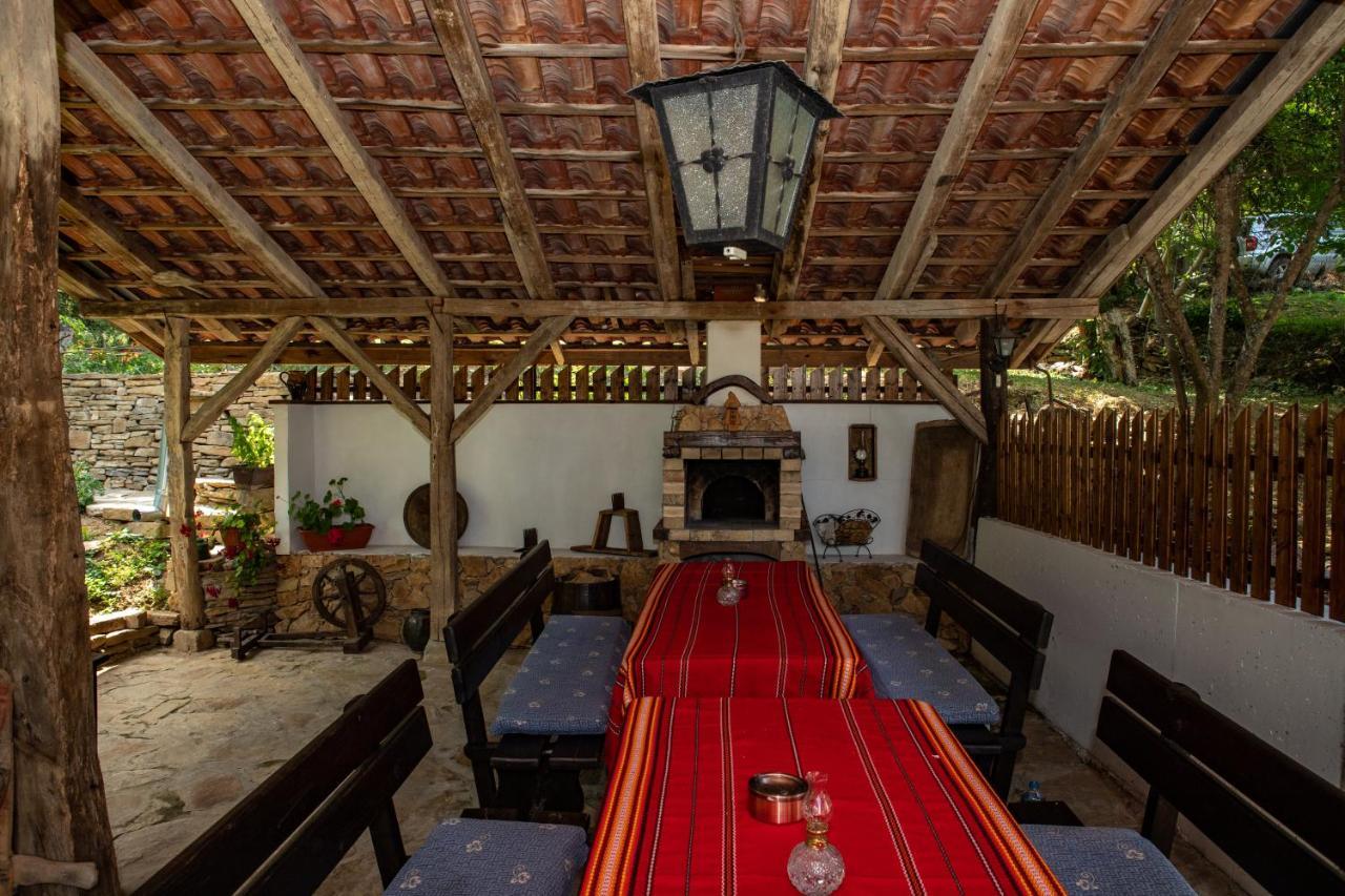 "Суларската Къща" Villa Gabrovo Ngoại thất bức ảnh