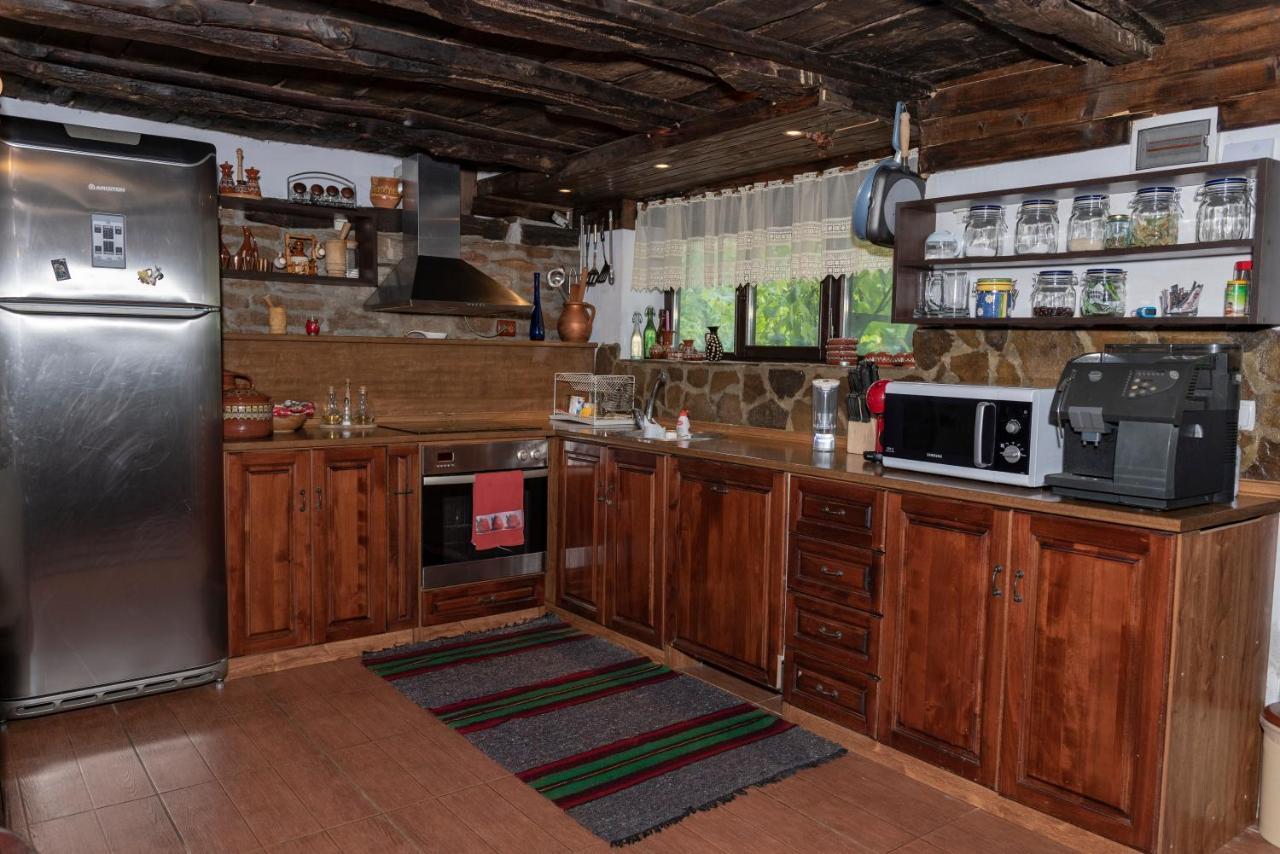 "Суларската Къща" Villa Gabrovo Ngoại thất bức ảnh